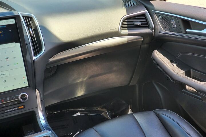2022 Ford Edge Titanium  TX