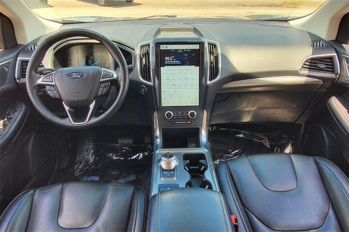 2022 Ford Edge Titanium  TX