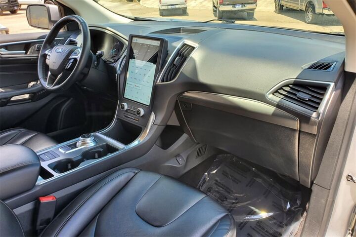 2022 Ford Edge Titanium  TX