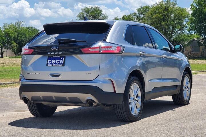 2022 Ford Edge Titanium  TX