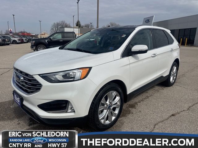 2022 Ford Edge Titanium