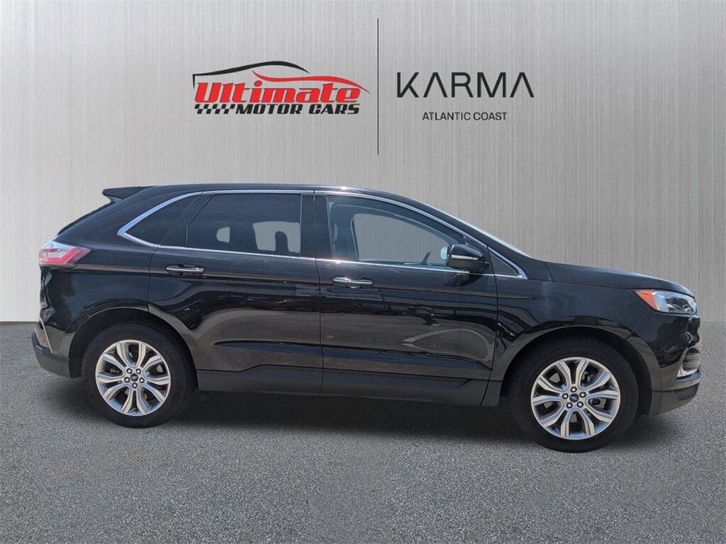 2022 Ford Edge Titanium