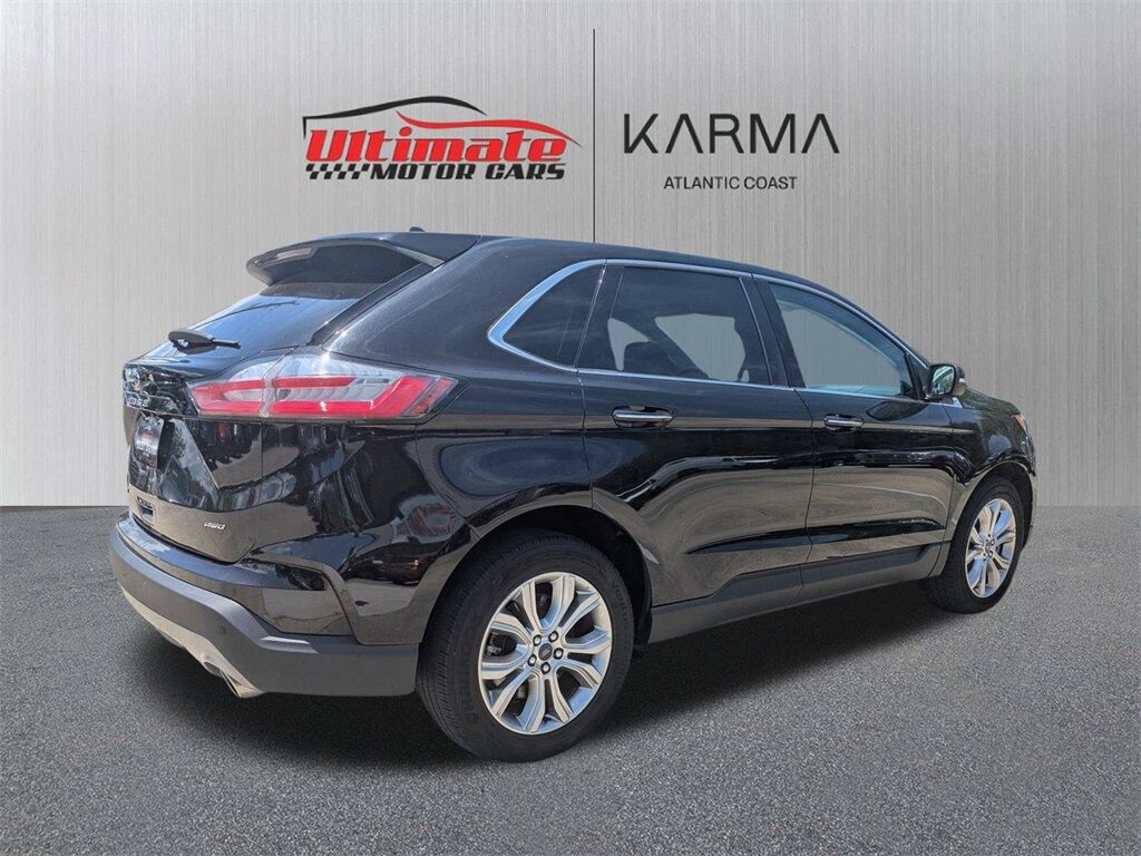 2022 Ford Edge Titanium