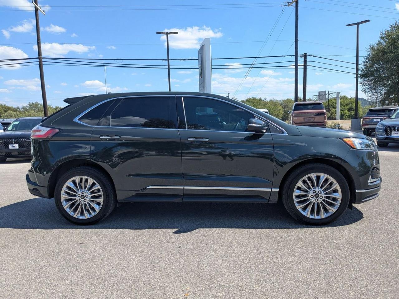 2022 Ford Edge Titanium