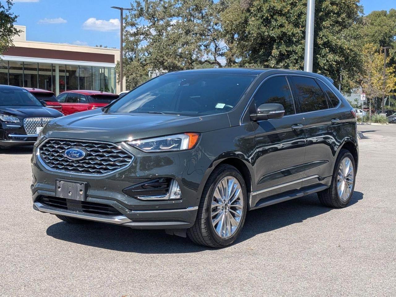 2022 Ford Edge Titanium