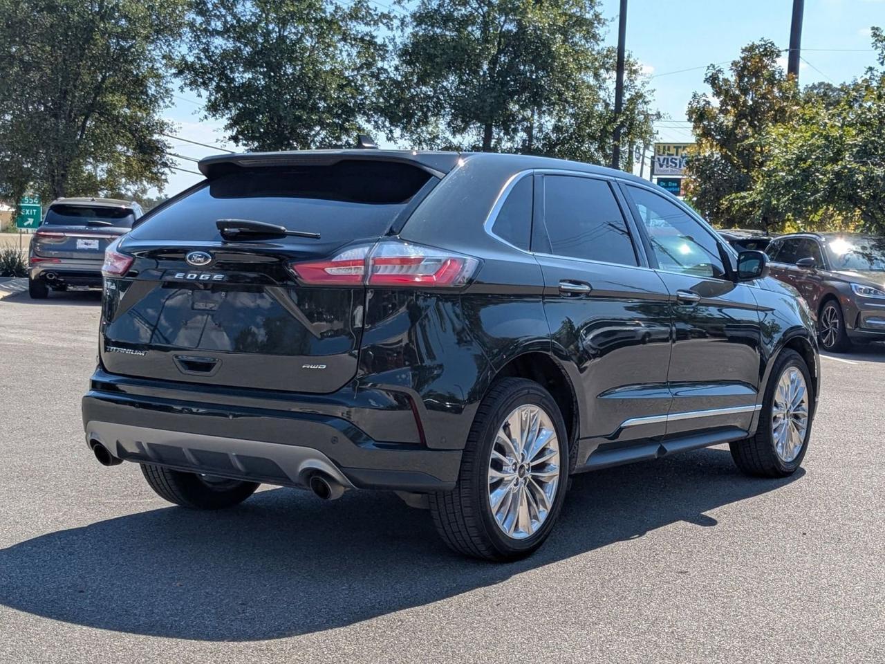 2022 Ford Edge Titanium