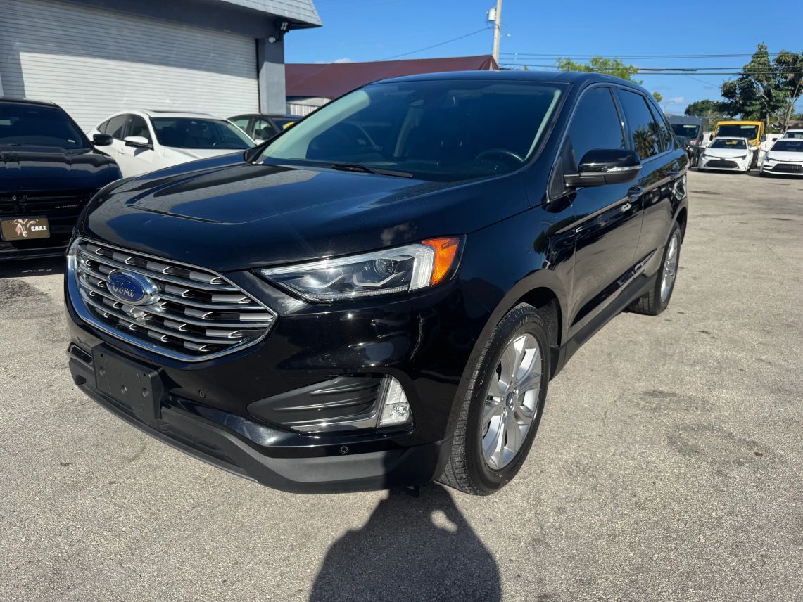 2022 Ford Edge Titanium Sport Utility 4D