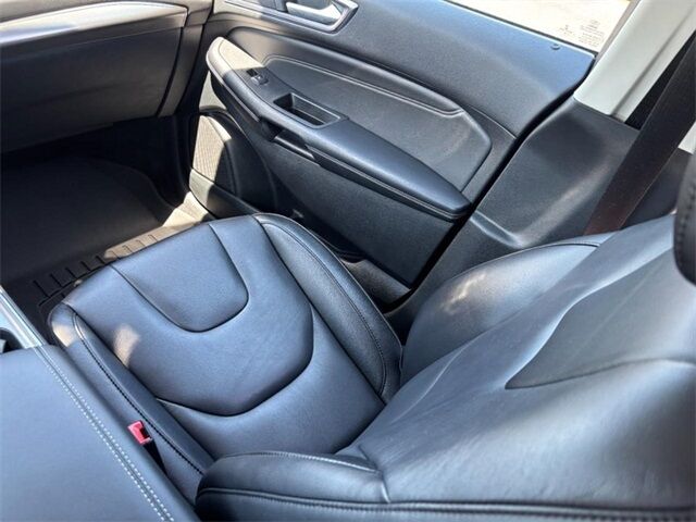 2022 Ford Edge Titanium Washington MO