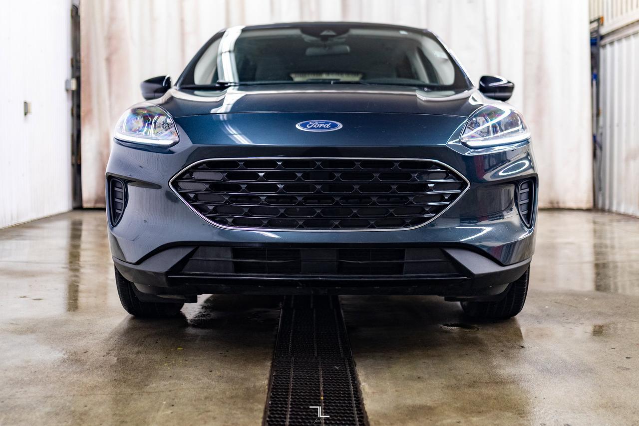 2022 Ford Escape AWD SE Nav BCam PSeat Red Deer AB