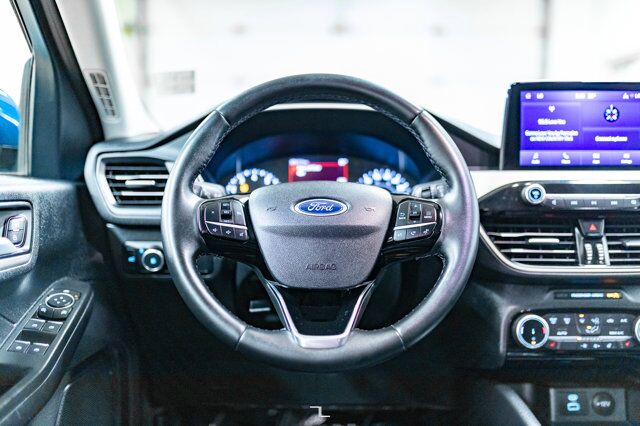 2022 Ford Escape AWD SEL Leather BCam Red Deer AB