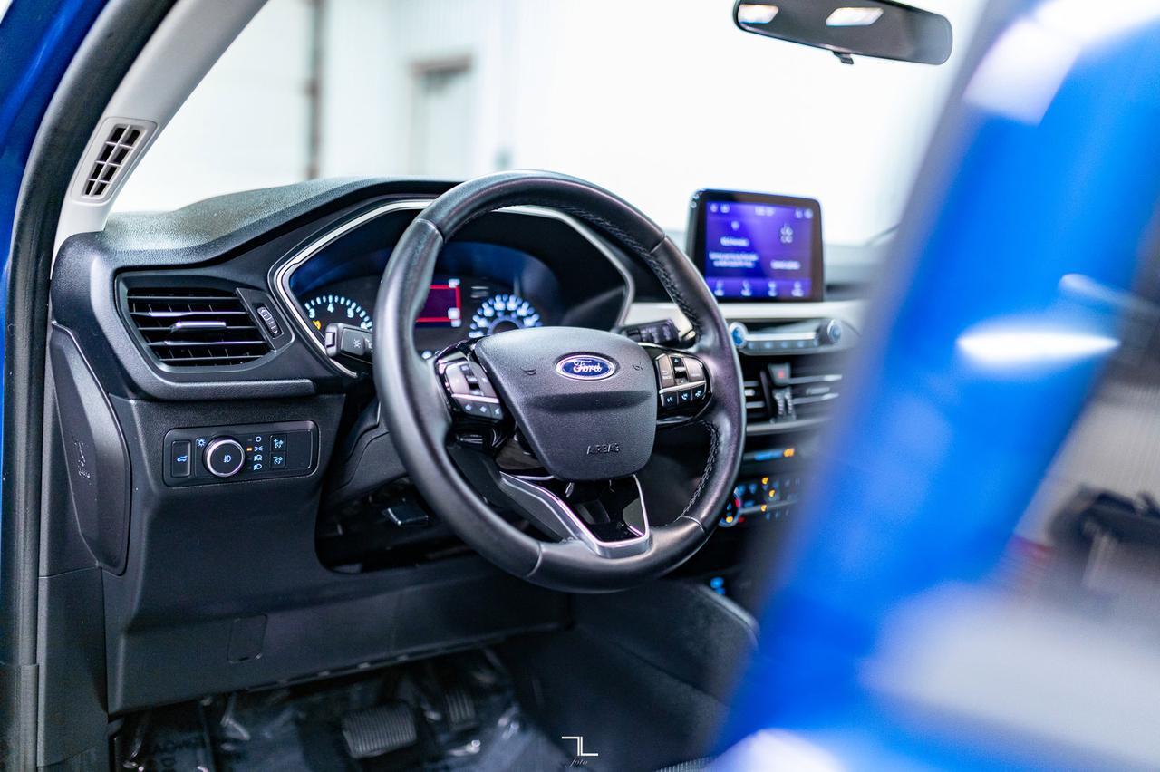 2022 Ford Escape AWD SEL Leather BCam Red Deer AB