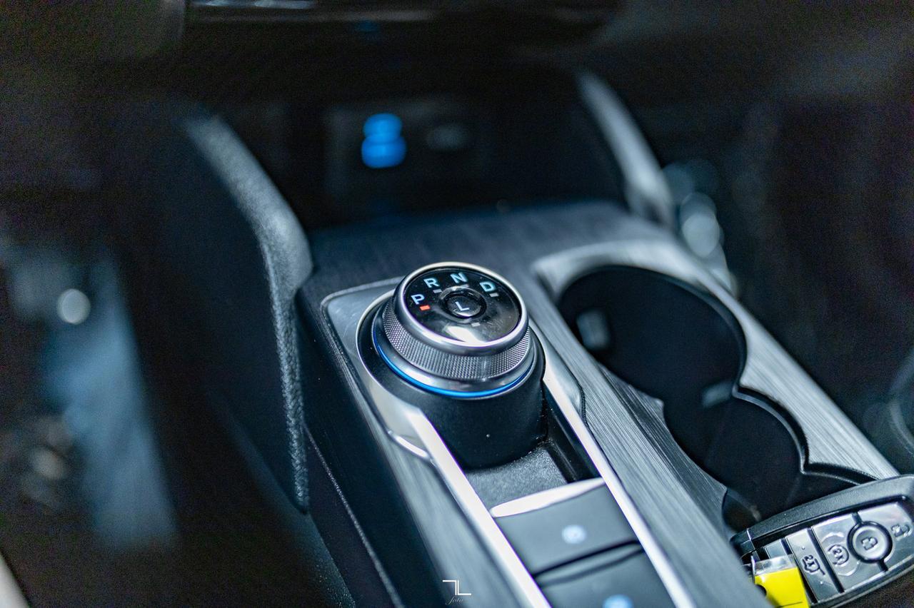 2022 Ford Escape AWD SEL Leather BCam Red Deer AB