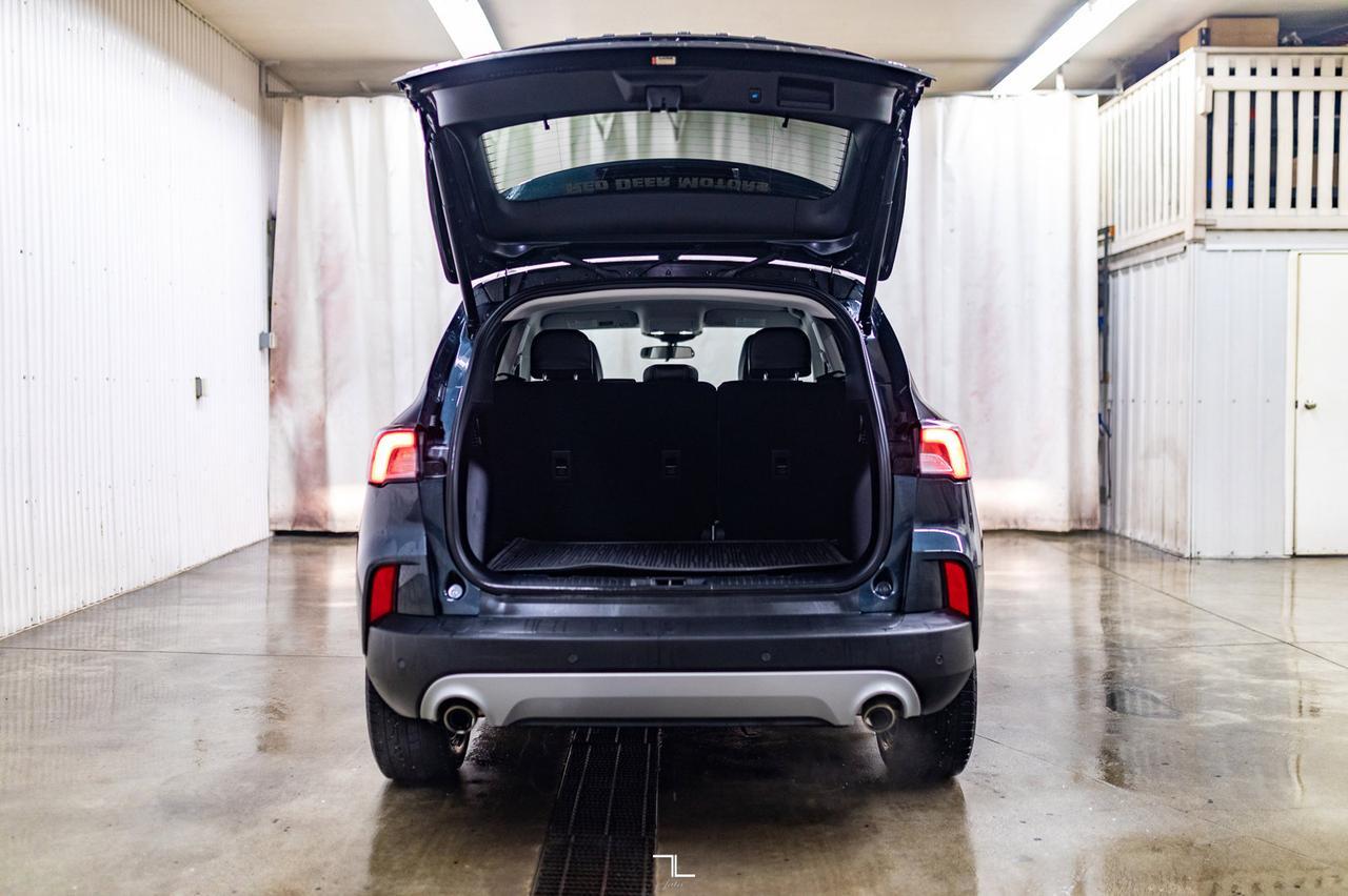 2022 Ford Escape AWD SEL Leather Nav BCam Red Deer AB