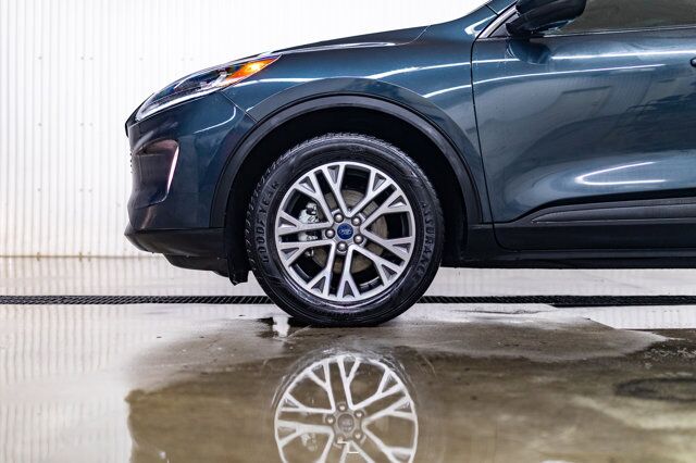 2022 Ford Escape AWD SEL Leather Nav BCam Red Deer AB