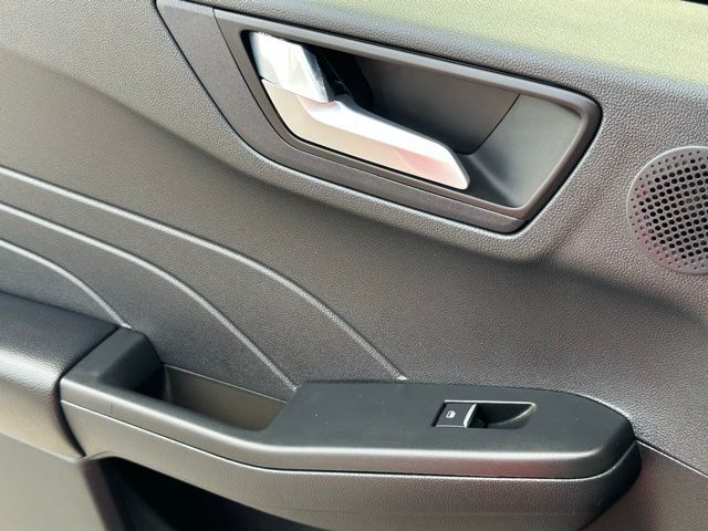 2022 Ford Escape Hybrid Titanium Tucson AZ