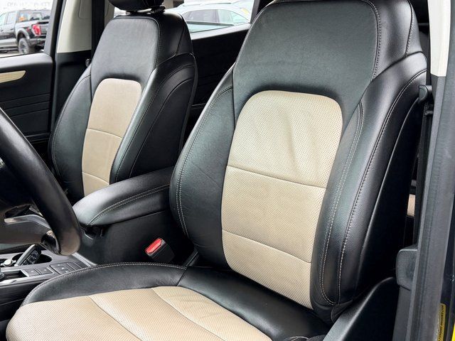 2022 Ford Escape Hybrid Titanium Ashland VA