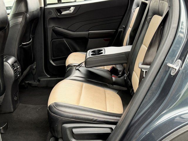2022 Ford Escape Hybrid Titanium Ashland VA