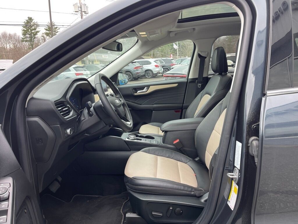 2022 Ford Escape Plug-In Hybrid Titanium Orange MA