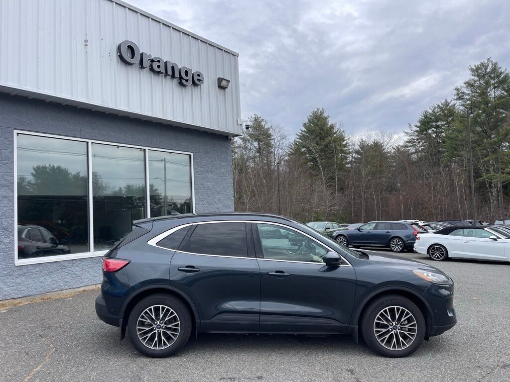 2022 Ford Escape Plug-In Hybrid Titanium Orange MA