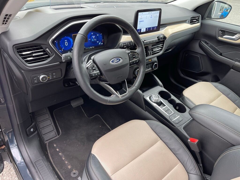 2022 Ford Escape Plug-In Hybrid Titanium Orange MA