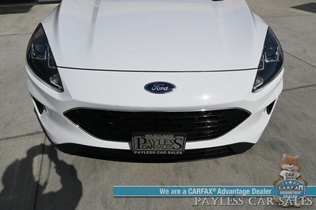 2022 Ford Escape SE / AWD / Sport Appearance & Convenience Pkg / Co-Pilot 360 Assist+ / Navigation / Adaptive Cruise / Lane Depart & Blind Spot / Apple CarPlay & Android Auto / Back Up Camera / 31 MPG / 1-Owner Anchorage AK