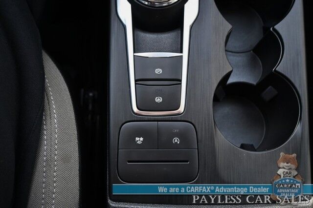 2022 Ford Escape SE / AWD / Sport Appearance & Convenience Pkg / Co-Pilot 360 Assist+ / Navigation / Adaptive Cruise / Lane Depart & Blind Spot / Apple CarPlay & Android Auto / Back Up Camera / 31 MPG / 1-Owner Anchorage AK