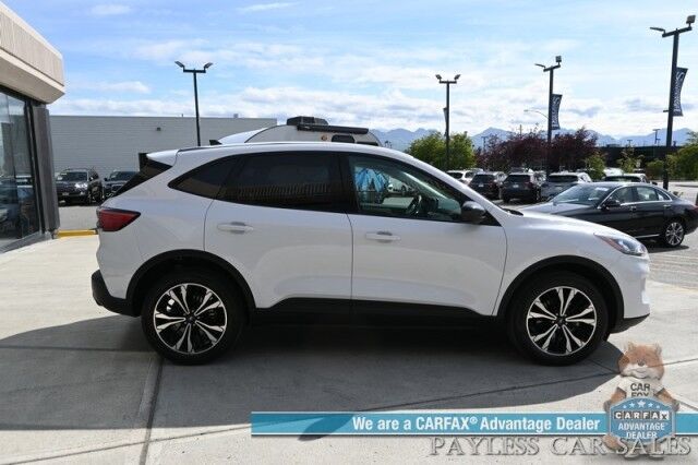 2022 Ford Escape SE / AWD / Sport Appearance & Convenience Pkg / Co-Pilot 360 Assist+ / Navigation / Adaptive Cruise / Lane Depart & Blind Spot / Apple CarPlay & Android Auto / Back Up Camera / 31 MPG / 1-Owner Anchorage AK