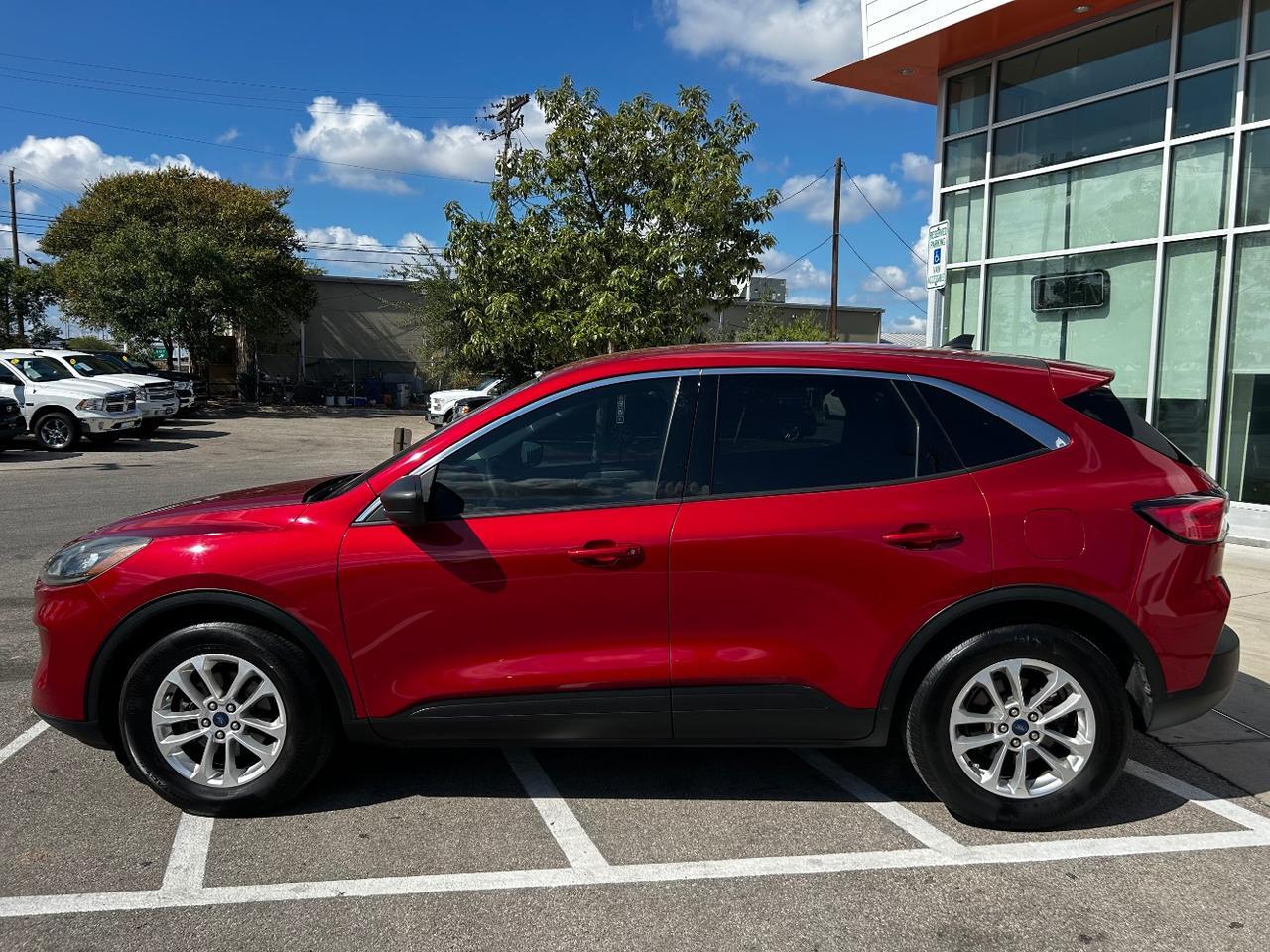 2022 Ford Escape SE