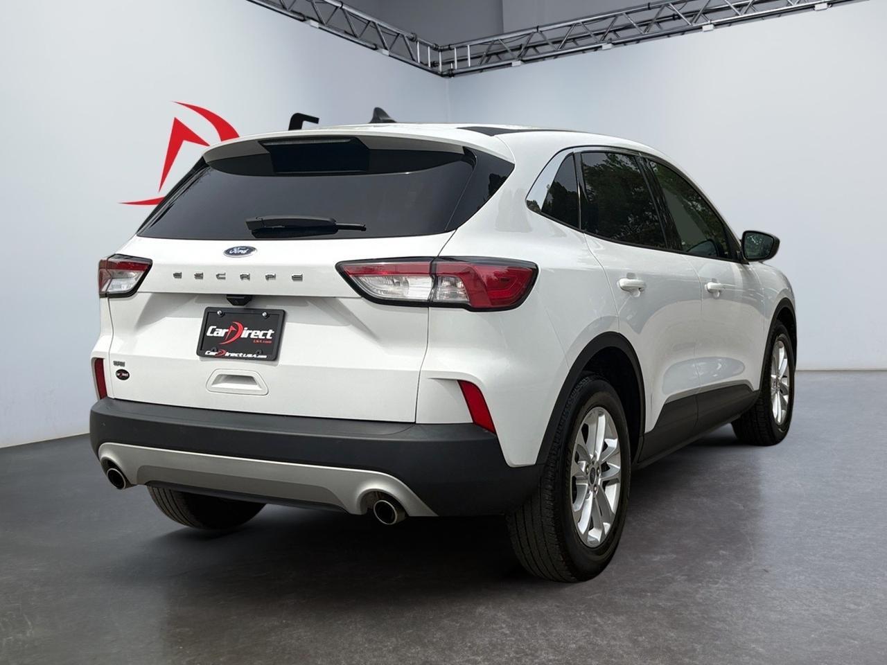 2022 Ford Escape SE, ECO-MODE, AUTO START/STOP, APPLE CARPLAY/ANDROID AUTO, HANDS-FREE LIFTGATE, BLIND SPOT ALERT, LANE KEEP ASSIST, CLEAN CARFAX, ESCAPE THE ROAD IN THIS FORD!