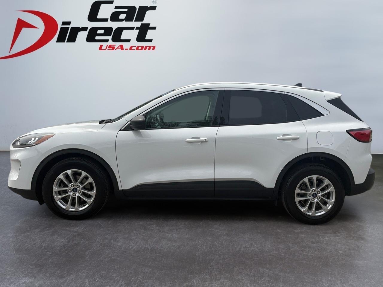 2022 Ford Escape SE, ECO-MODE, AUTO START/STOP, APPLE CARPLAY/ANDROID AUTO, HANDS-FREE LIFTGATE, BLIND SPOT ALERT, LANE KEEP ASSIST, CLEAN CARFAX, ESCAPE THE ROAD IN THIS FORD! Virginia Beach VA