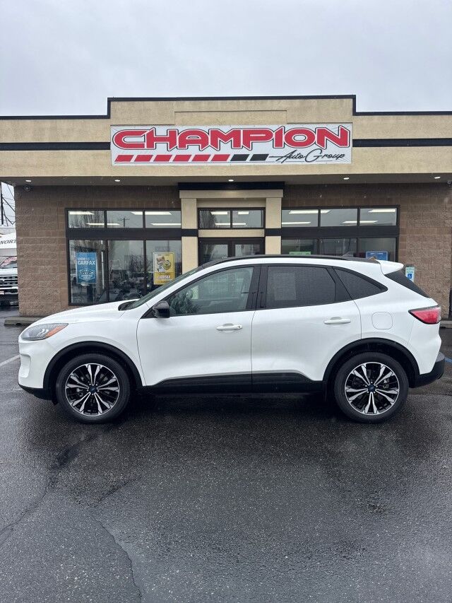 2022 Ford Escape SE Hybrid