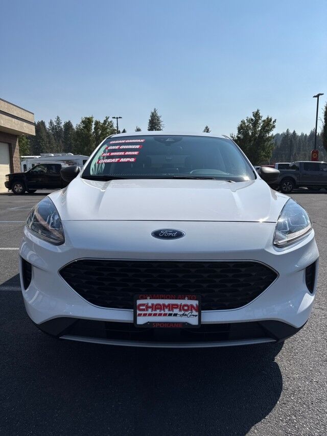 2022 Ford Escape SE Hybrid