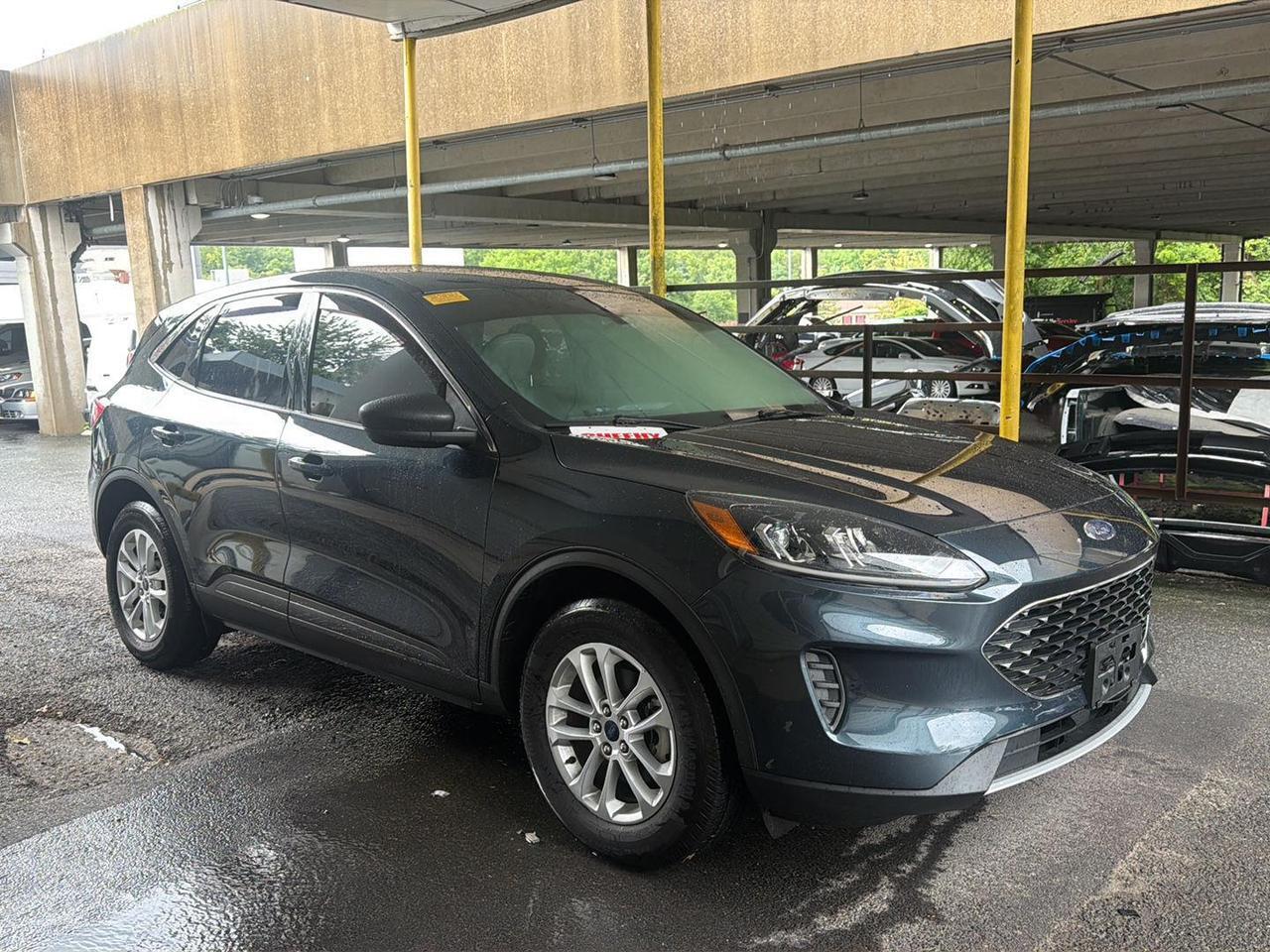 2022 Ford Escape SE Hybrid