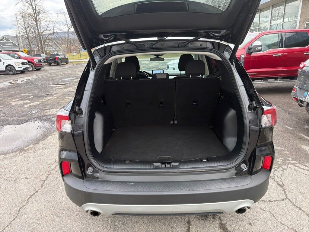 2022 Ford Escape SE Cooperstown NY