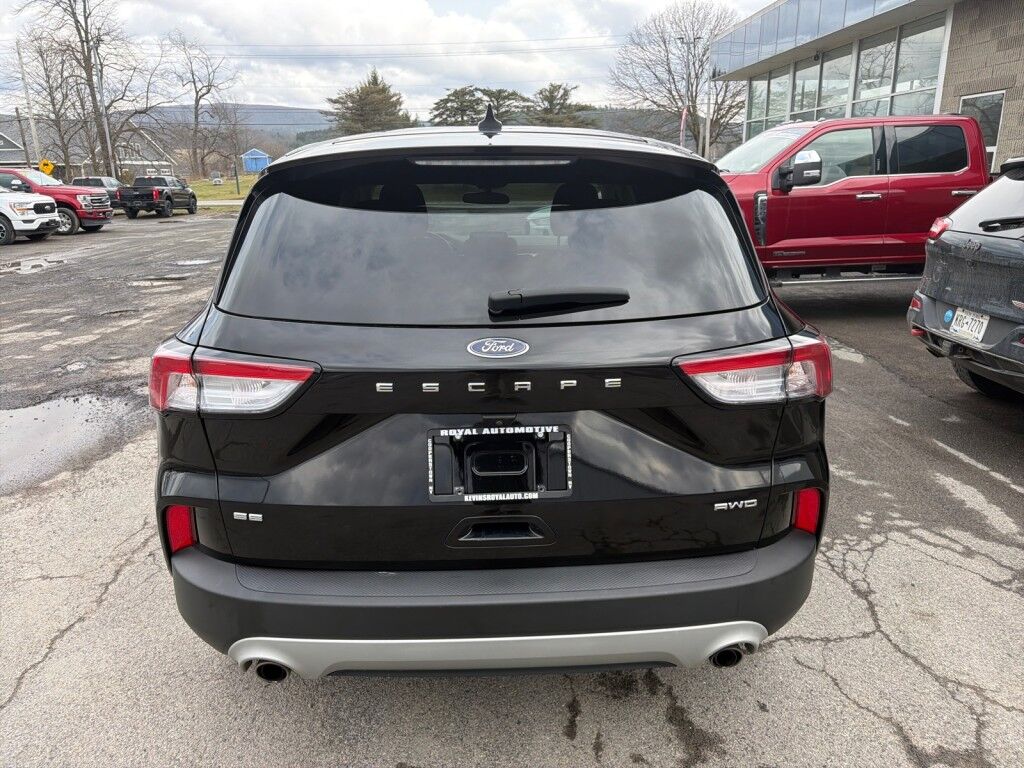2022 Ford Escape SE Cooperstown NY