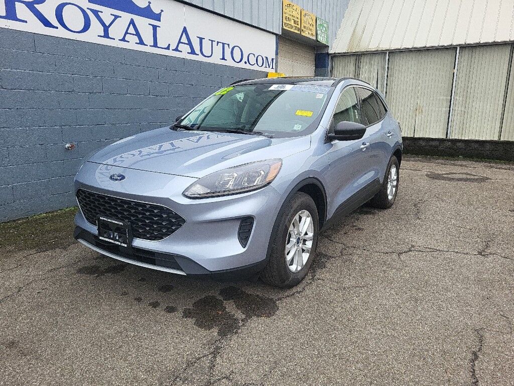 2022 Ford Escape SE