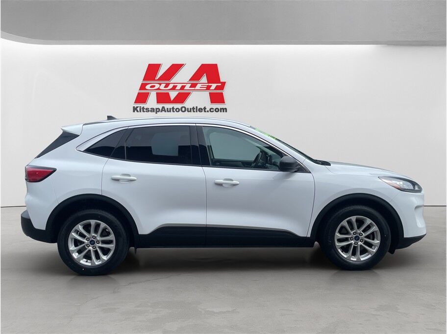 2022 Ford Escape SE Sport Utility 4D