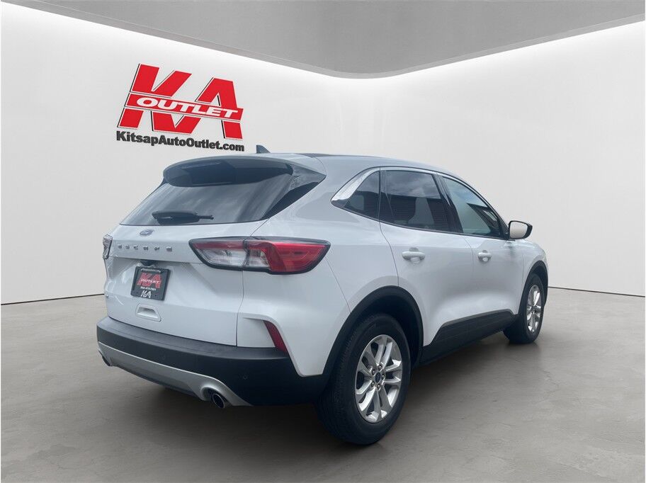2022 Ford Escape SE Sport Utility 4D