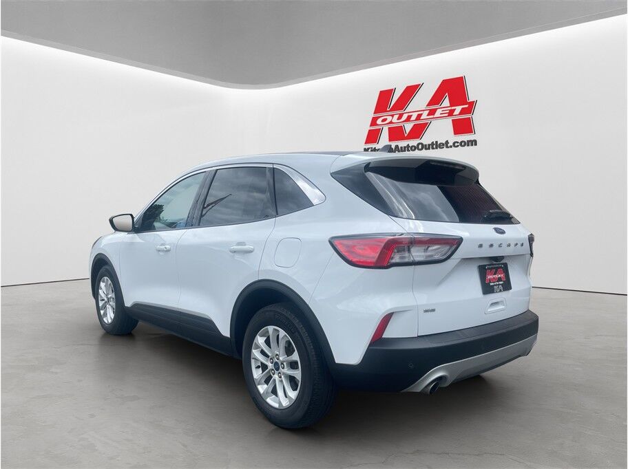 2022 Ford Escape SE Sport Utility 4D