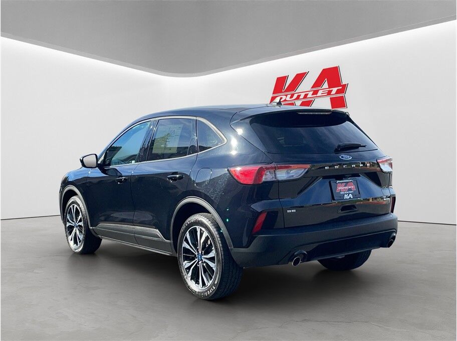 2022 Ford Escape SE Sport Utility 4D