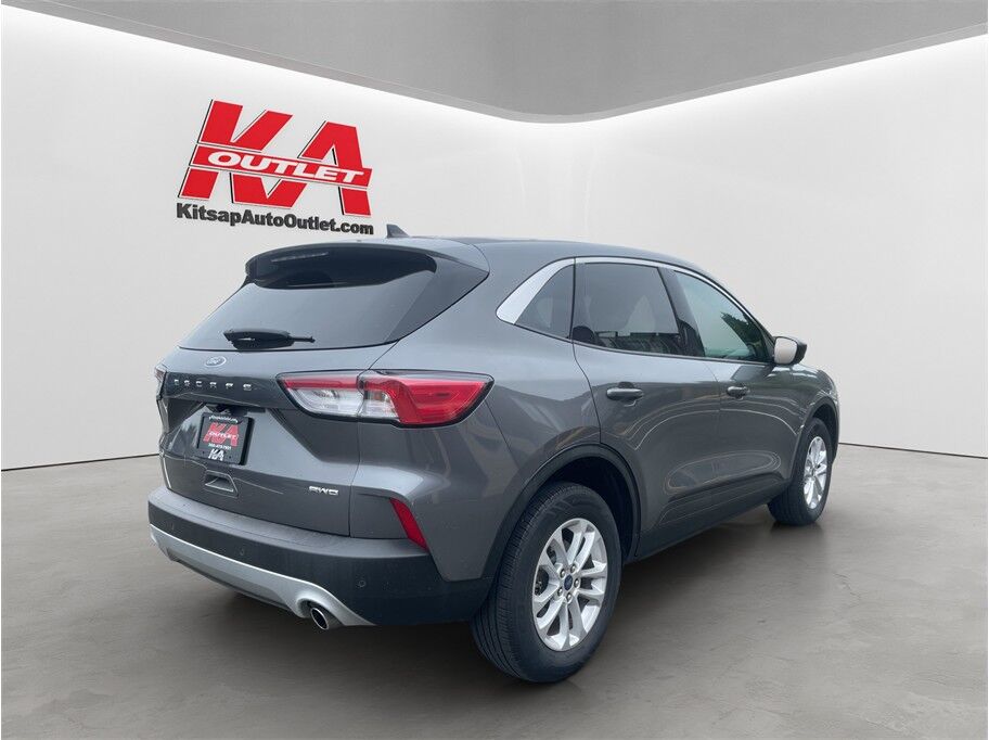 2022 Ford Escape SE Sport Utility 4D