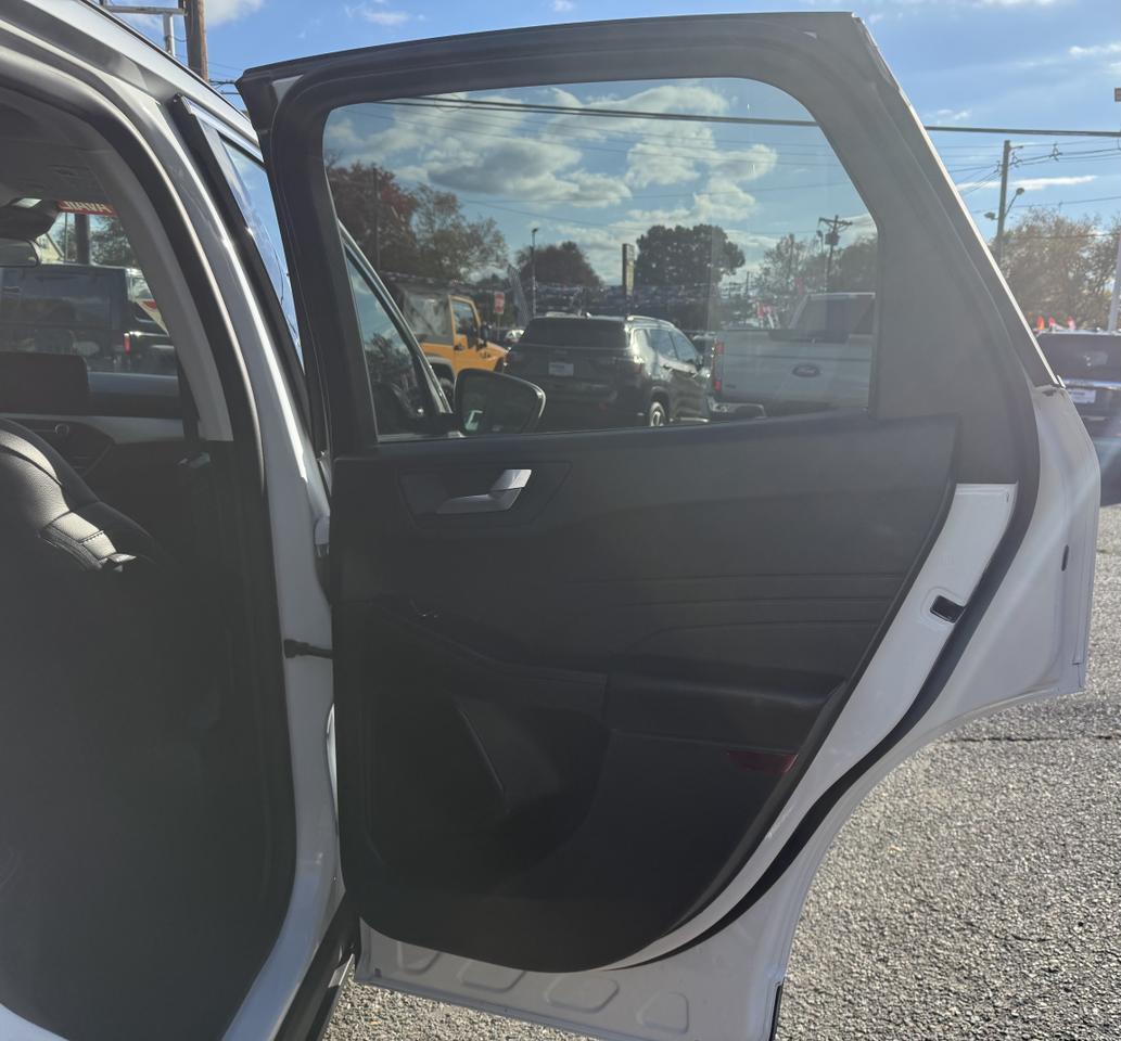 2022 Ford Escape SEL AWD 4dr SUV Edison NJ