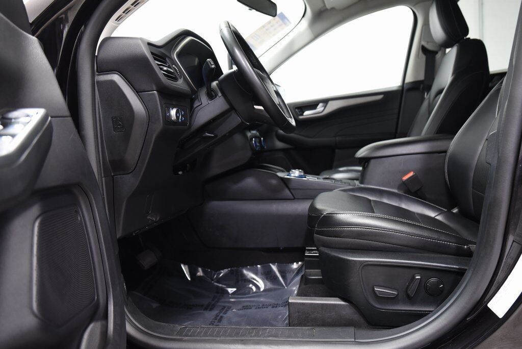 2022 Ford Escape SEL Akron