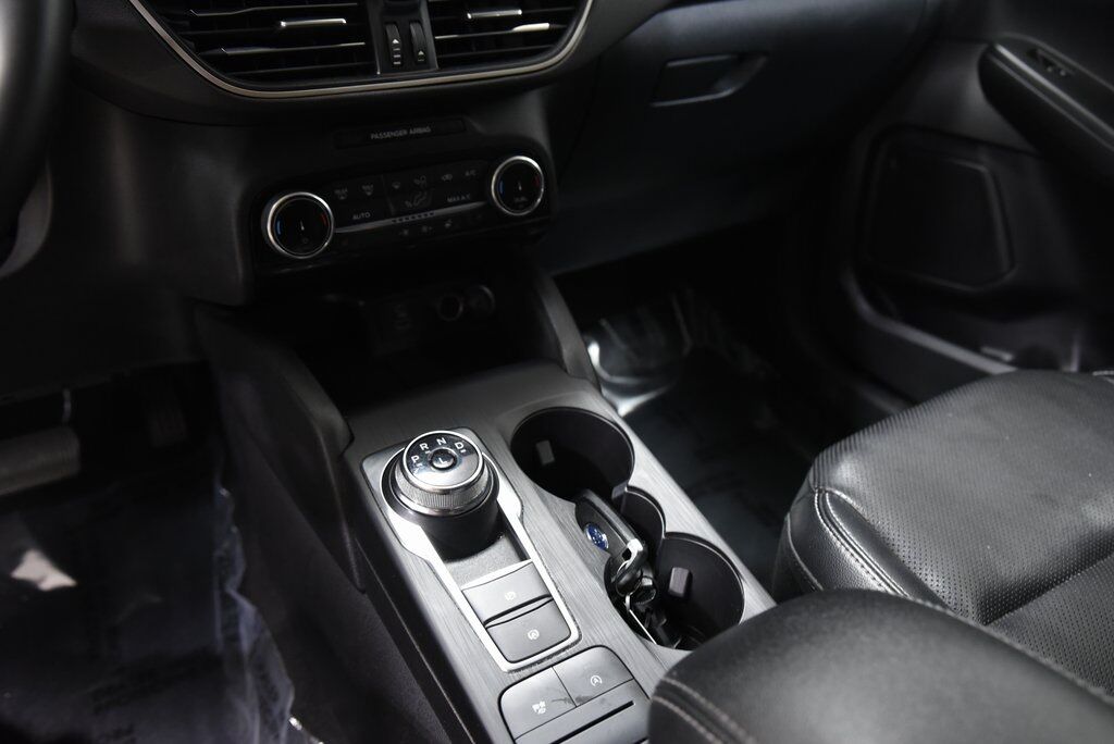 2022 Ford Escape SEL Akron