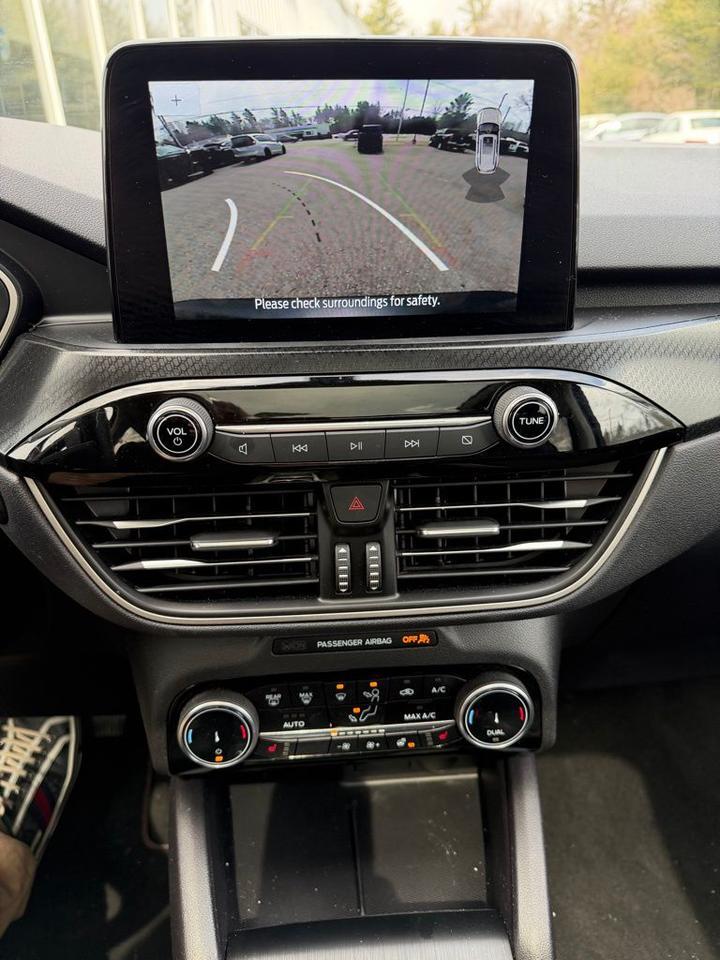 2022 Ford Escape SEL Orange MA
