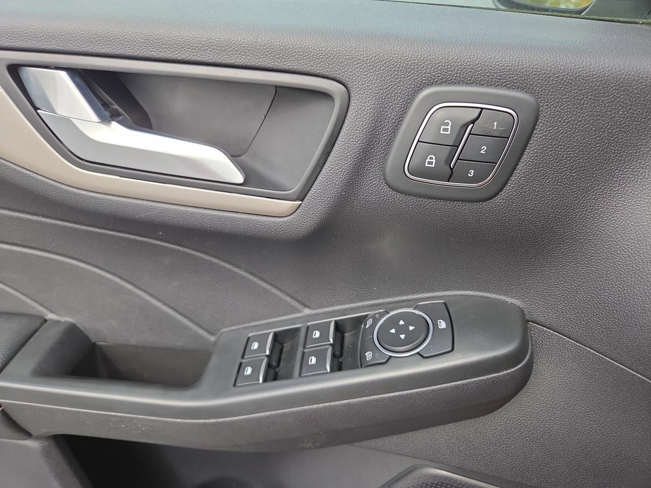 2022 Ford Escape SEL HAMBURG PA