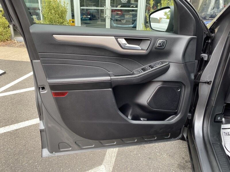 2022 Ford Escape SEL Hybrid Bristol  PA