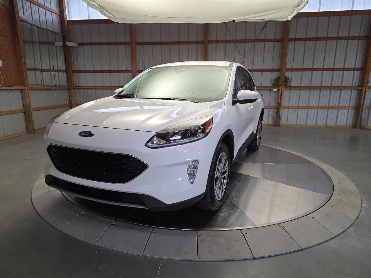 2022 Ford Escape SEL Hybrid Sand Lake NY