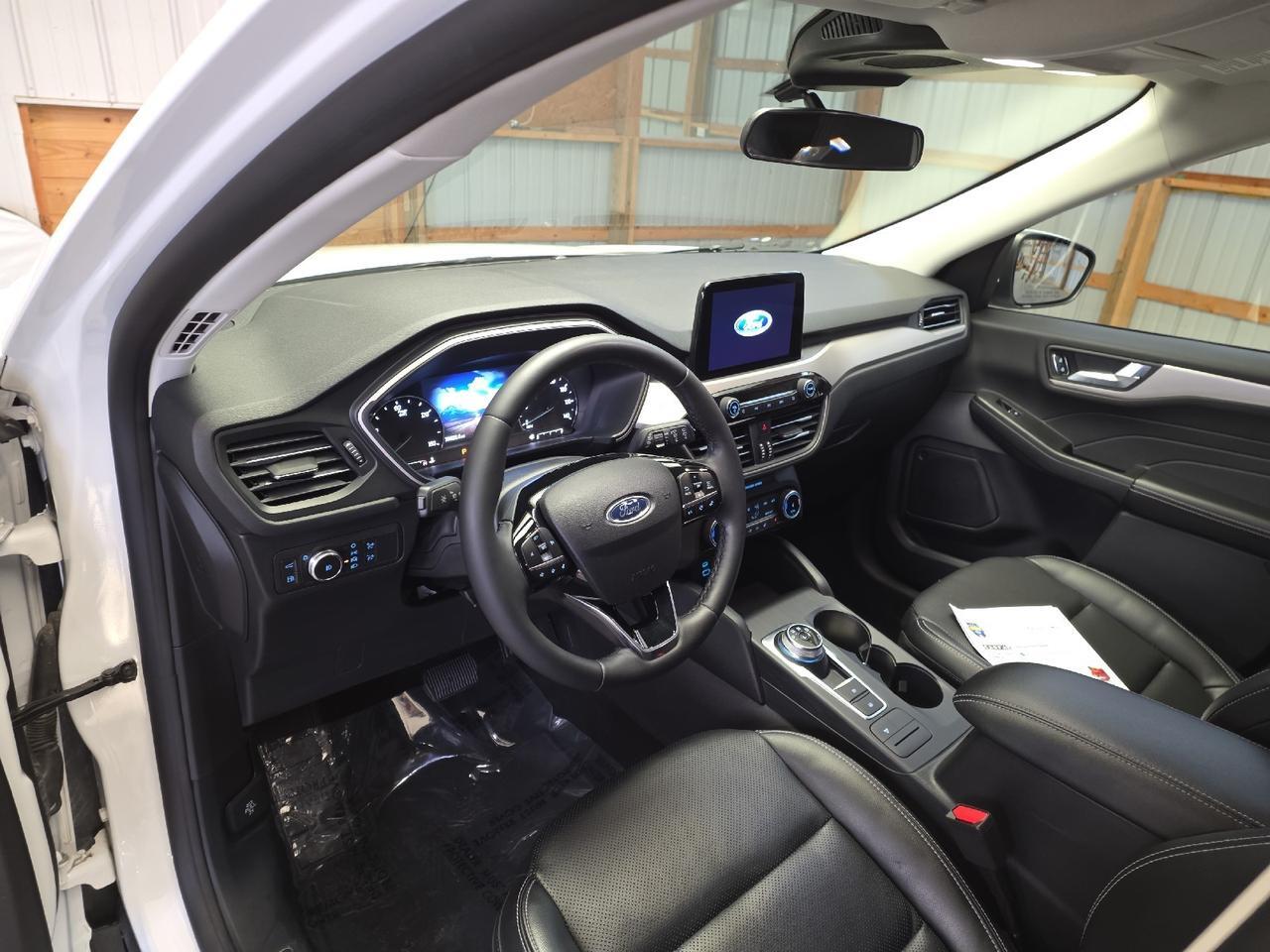 2022 Ford Escape SEL Hybrid Sand Lake NY