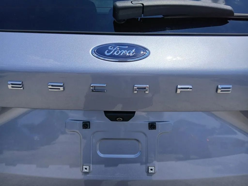 2022 Ford Escape SEL Hybrid Sport Utility 4D Maitland FL
